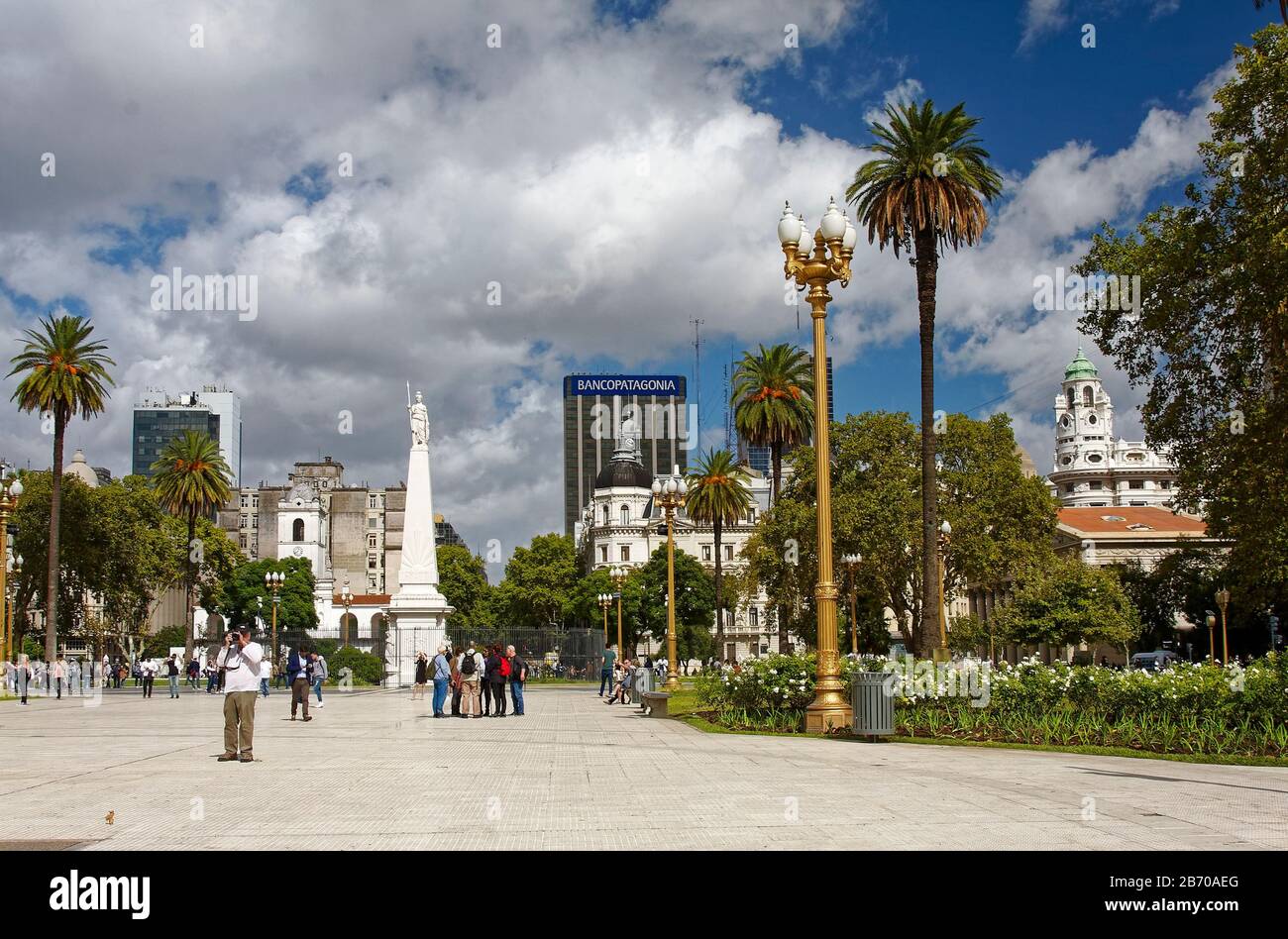 Plaza de Mayo; 1884, city square; Piramide de Mayo; honors May Revolution; national historic