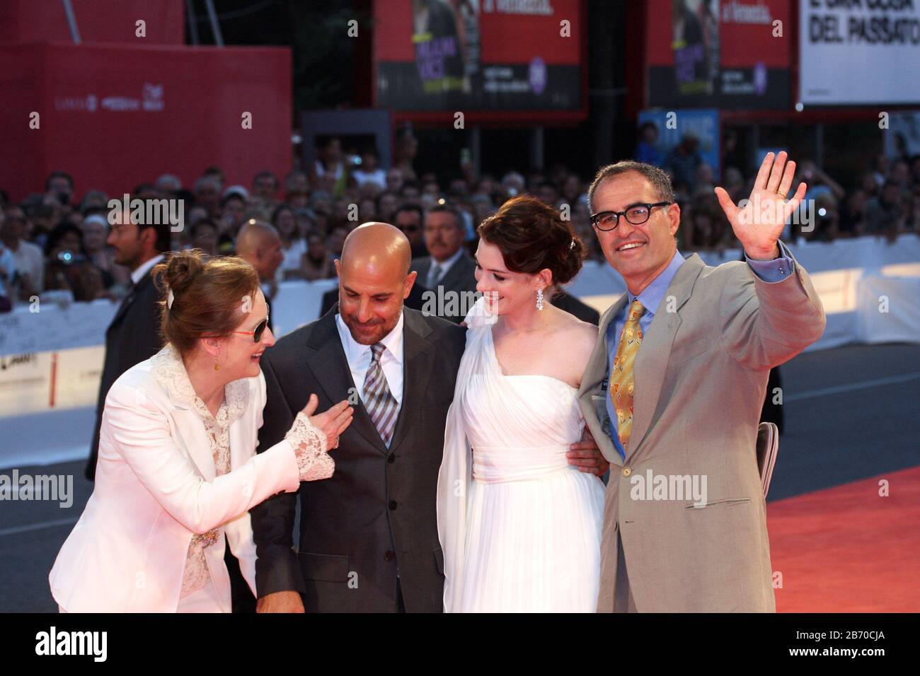 Venice, 07/09/2006. 63rd VFF. David Frankel, Meryl Streep, Stanley Tucci and Anne Hathaway attending the premiere of the film 'Devil  wears Prada'. Stock Photo