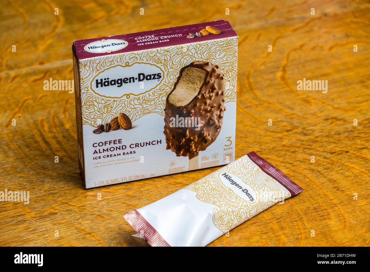 Haagen Dazs Coffee Almond ice cream bars Stock Photo