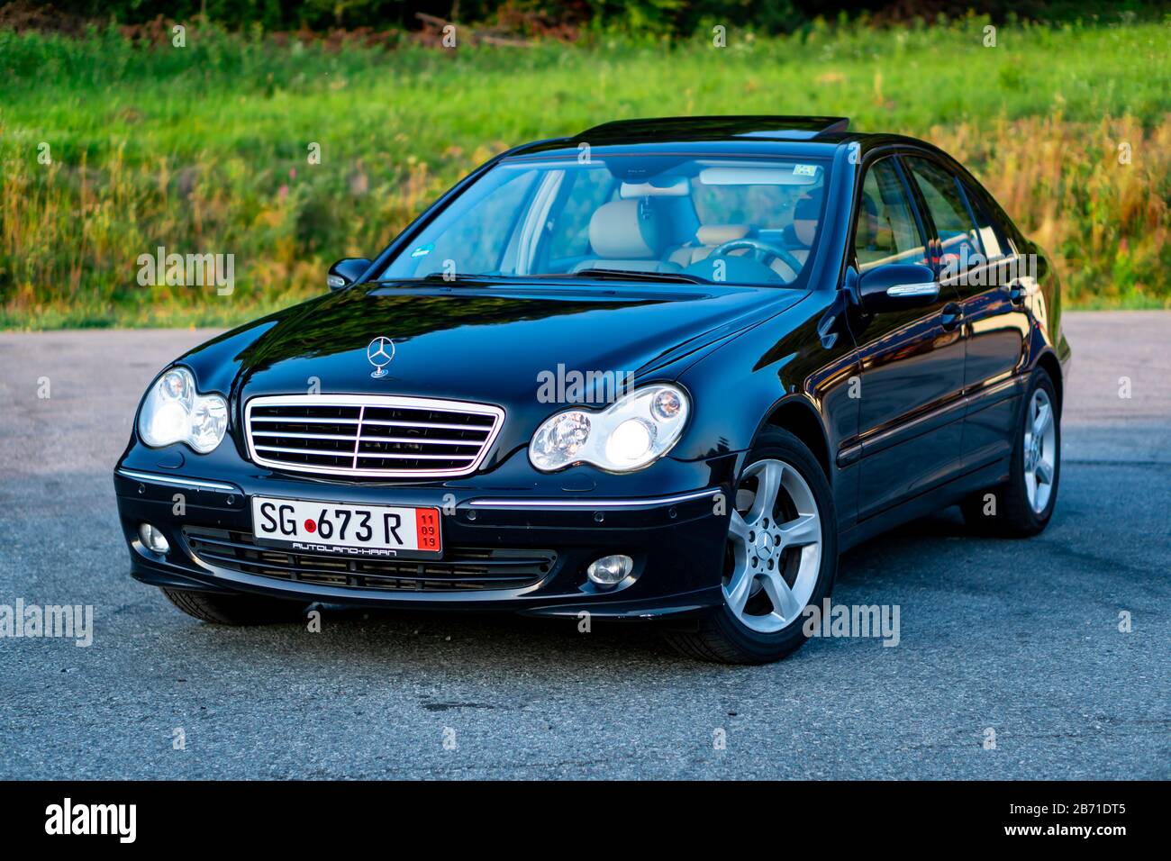 W203 mercedes hi-res stock photography and images - Alamy