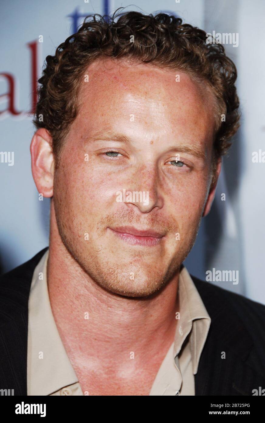 Red carpet retro cole hauser hi-res stock photography and images - Alamy