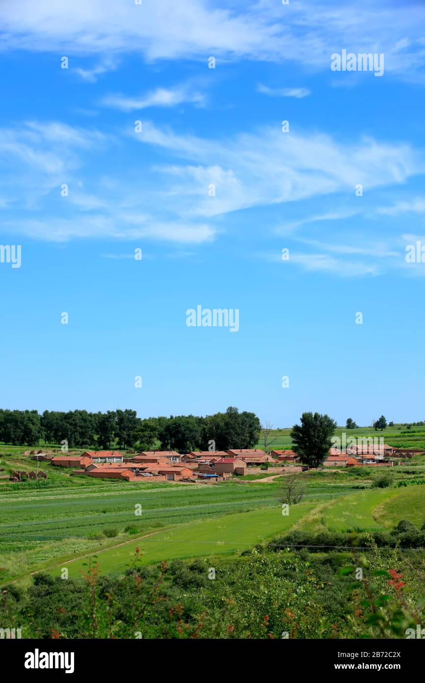 Hut china rural roof hi-res stock photography and images - Alamy