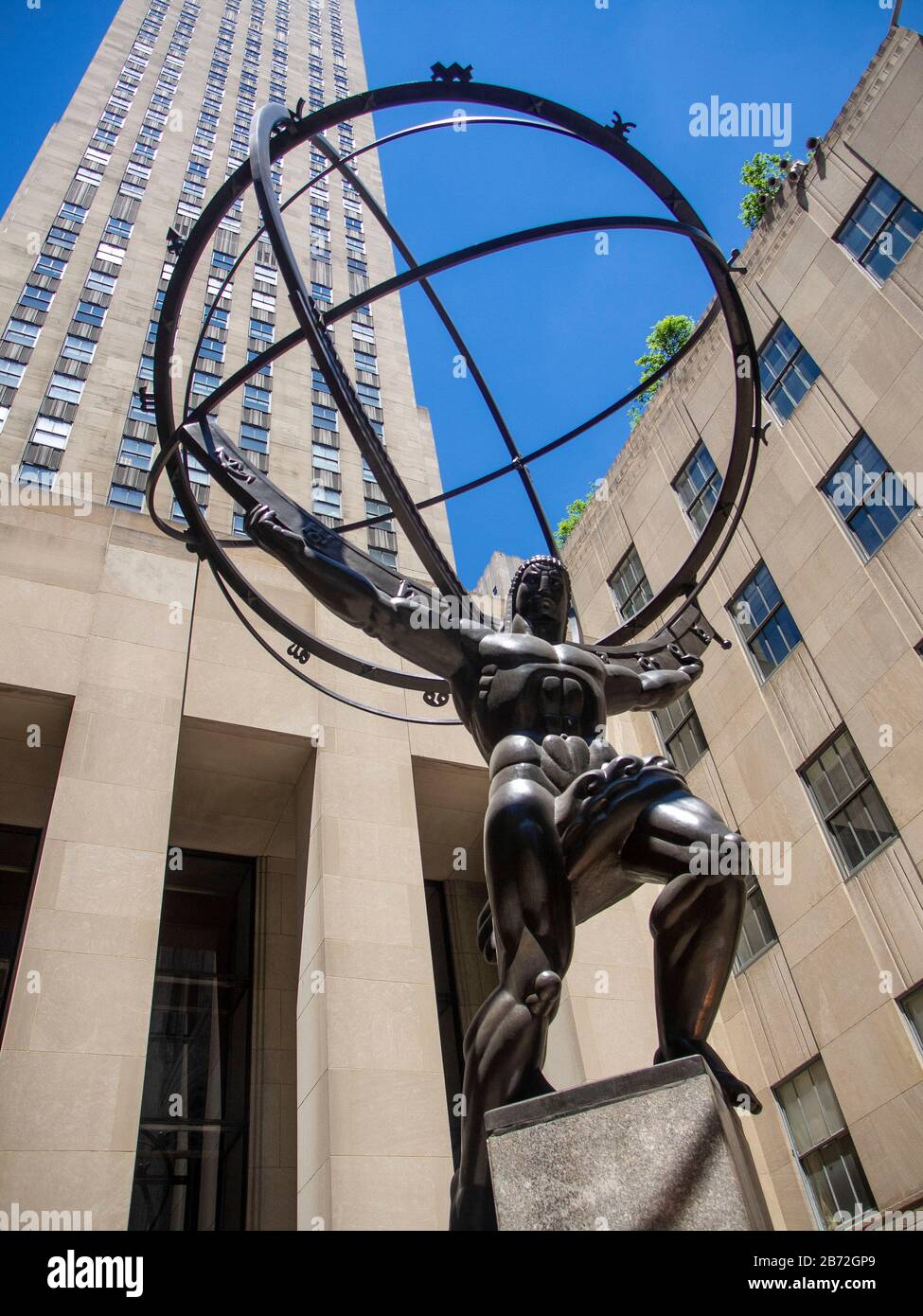 Atlas Statue at Rockefeller Center Stock Photo Alamy