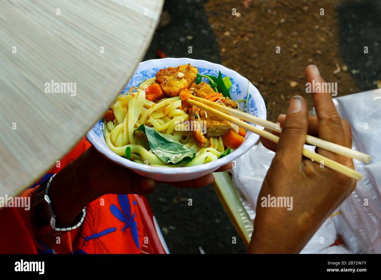 Traditional vietnamese meal rice hi-res stock photography and images ...