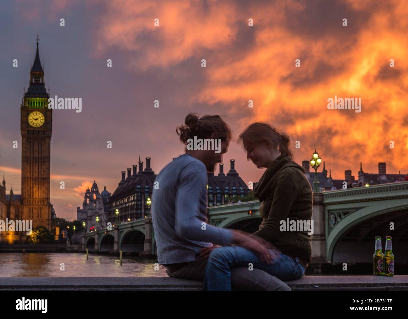 warm-summer-evening-by-the-river-thames-hi-res-stock-photography-and