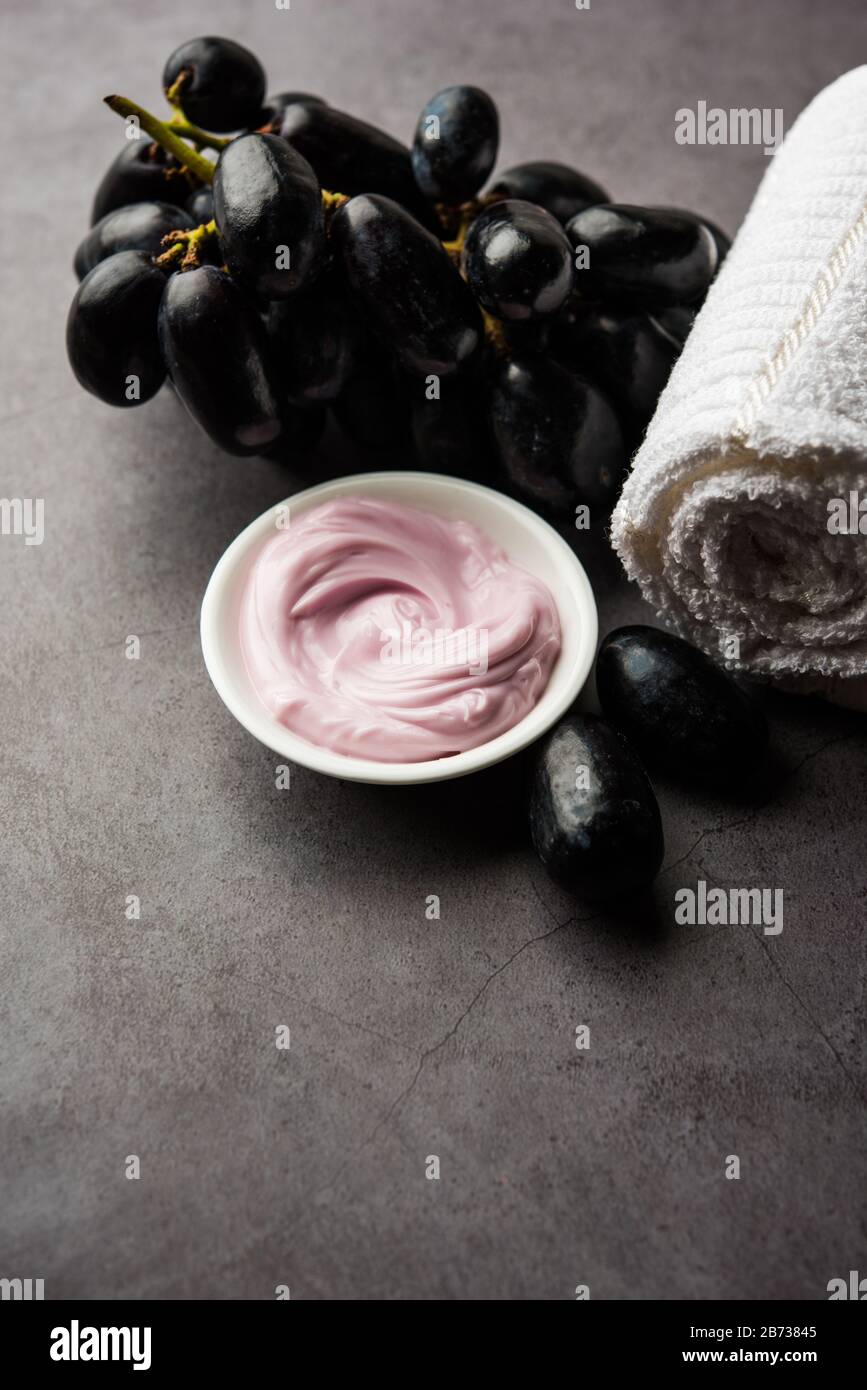 Download Curd Mask High Resolution Stock Photography And Images Alamy PSD Mockup Templates