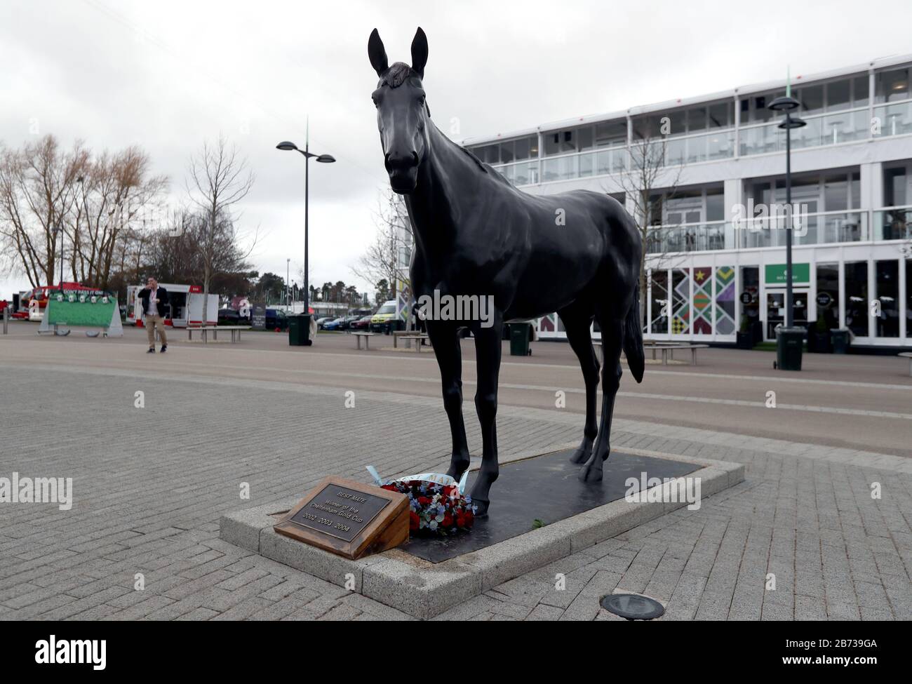 A general view of the Best Mate statue during day four of the Cheltenham Festival at Cheltenham Racecourse. Stock Photo