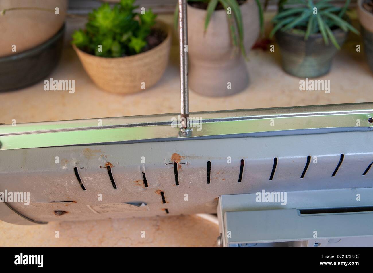 Dismantling (Actually, trying unsuccessfully to fix) an electric heater