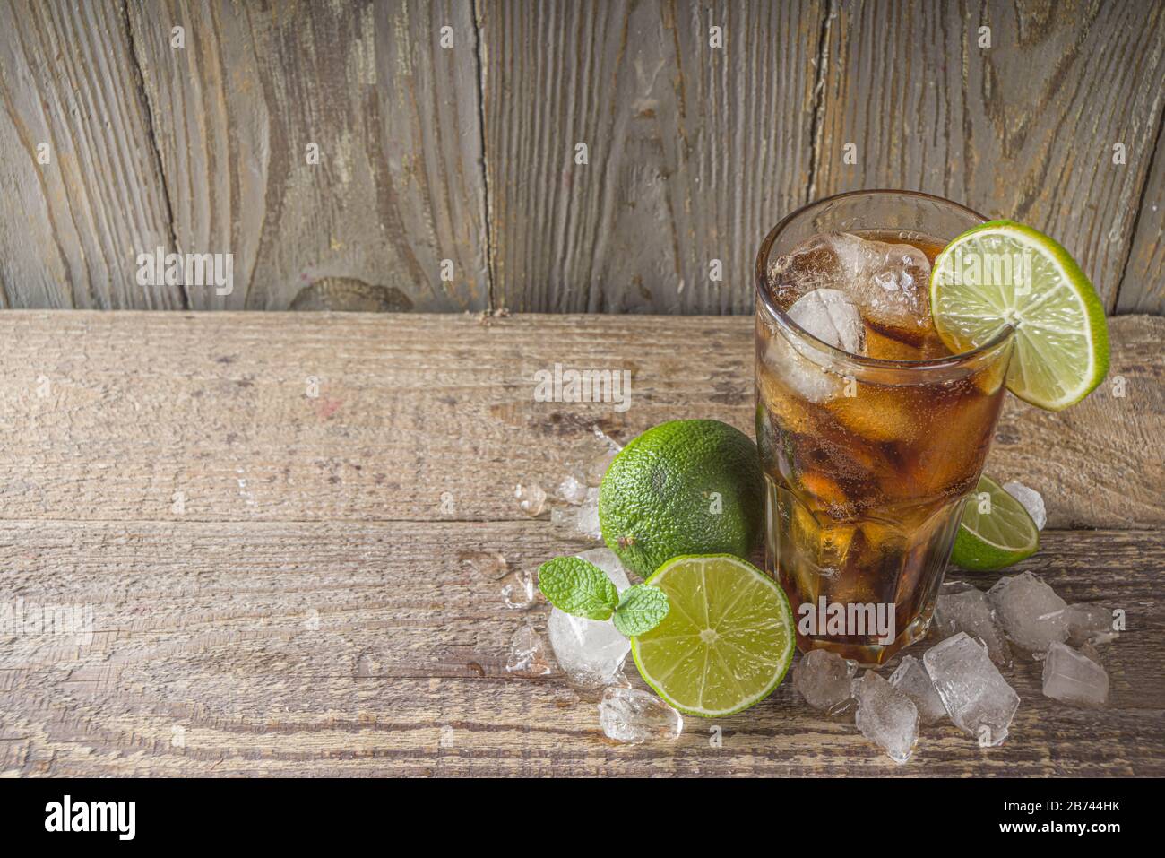Download Carbonated Drink Glass High Resolution Stock Photography And Images Page 24 Alamy