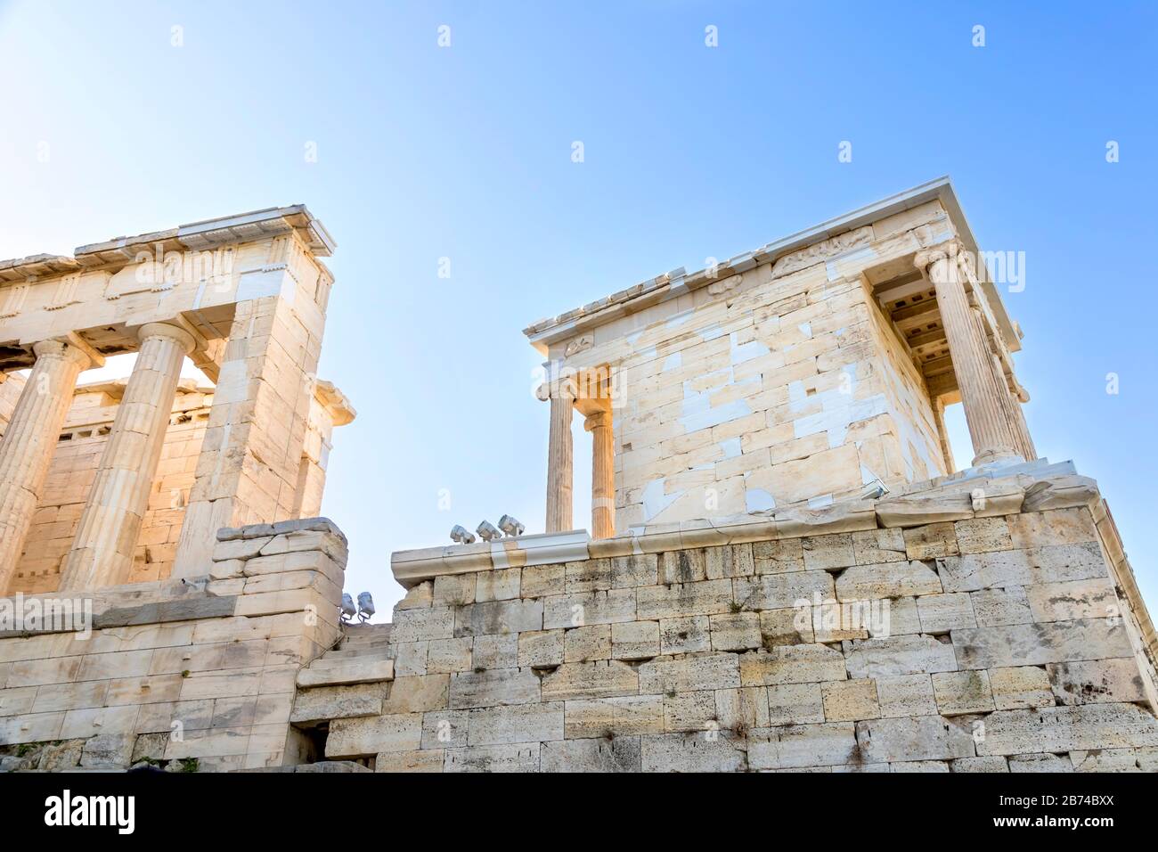 Ancient monuments hires stock photography and images Alamy