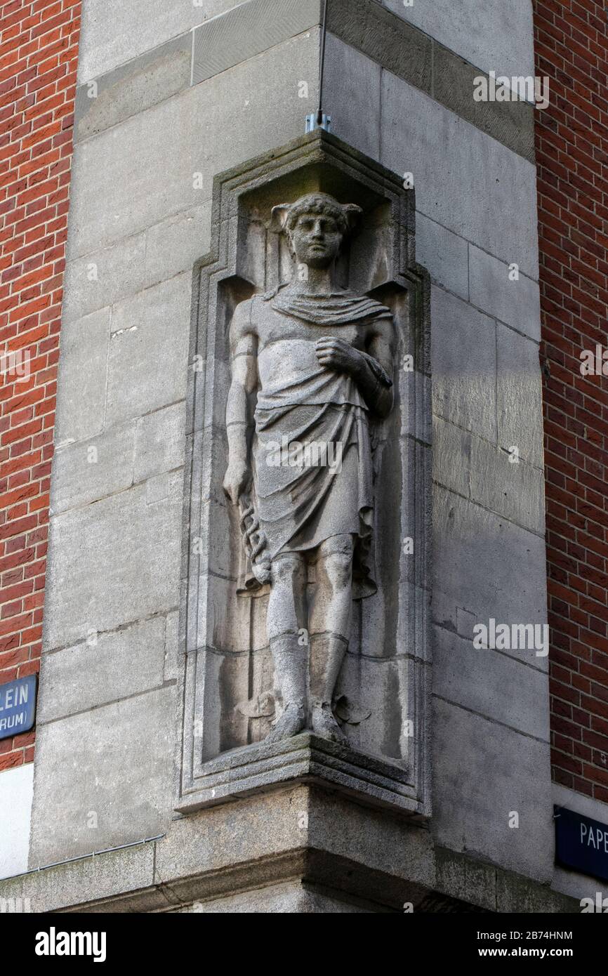 Ornament Mercius On The Beursplein 5 Euronext Building At Amsterdam The Netherlands 2020 Stock Photo