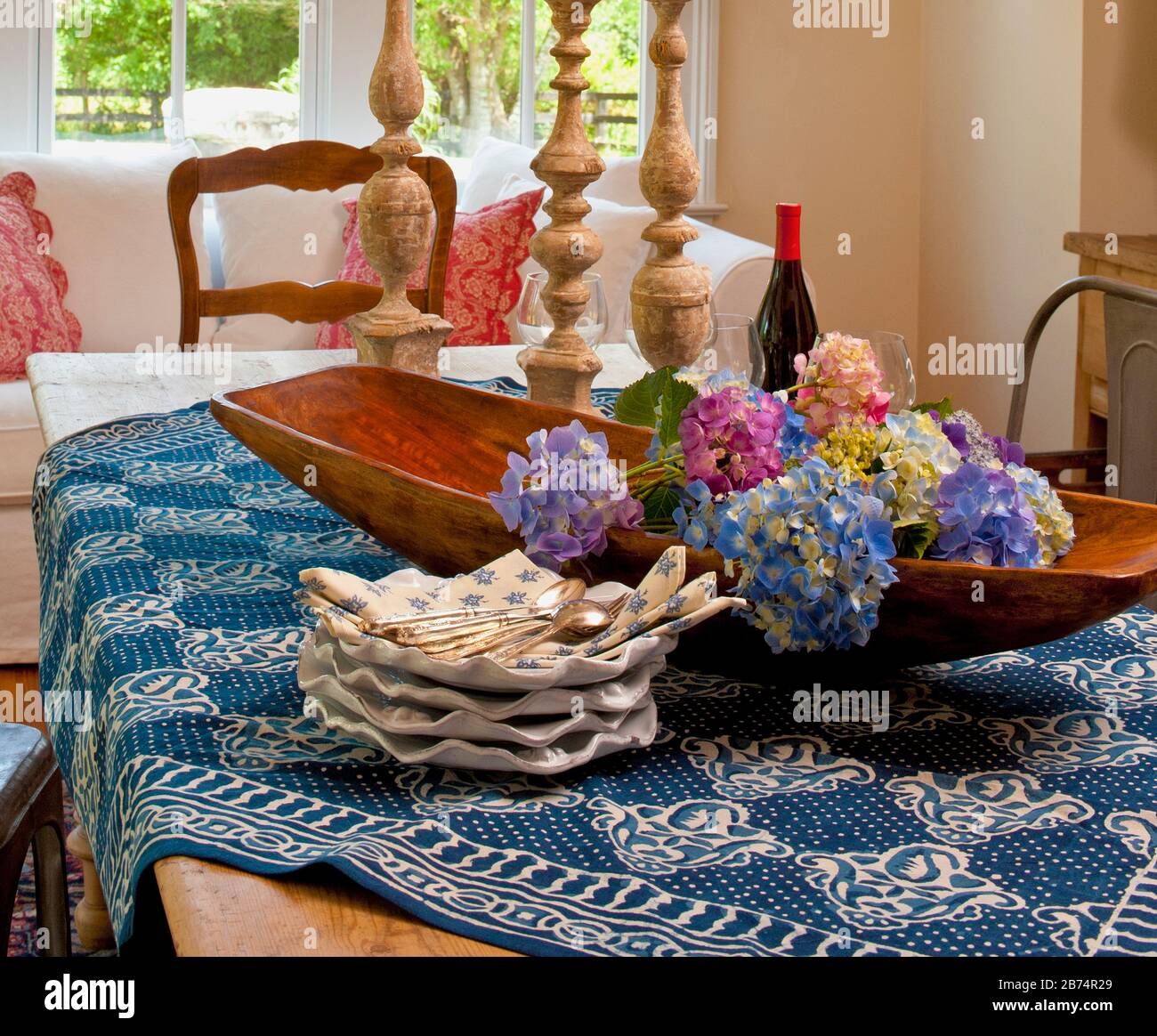 Cottage style Dining room Stock Photo Alamy