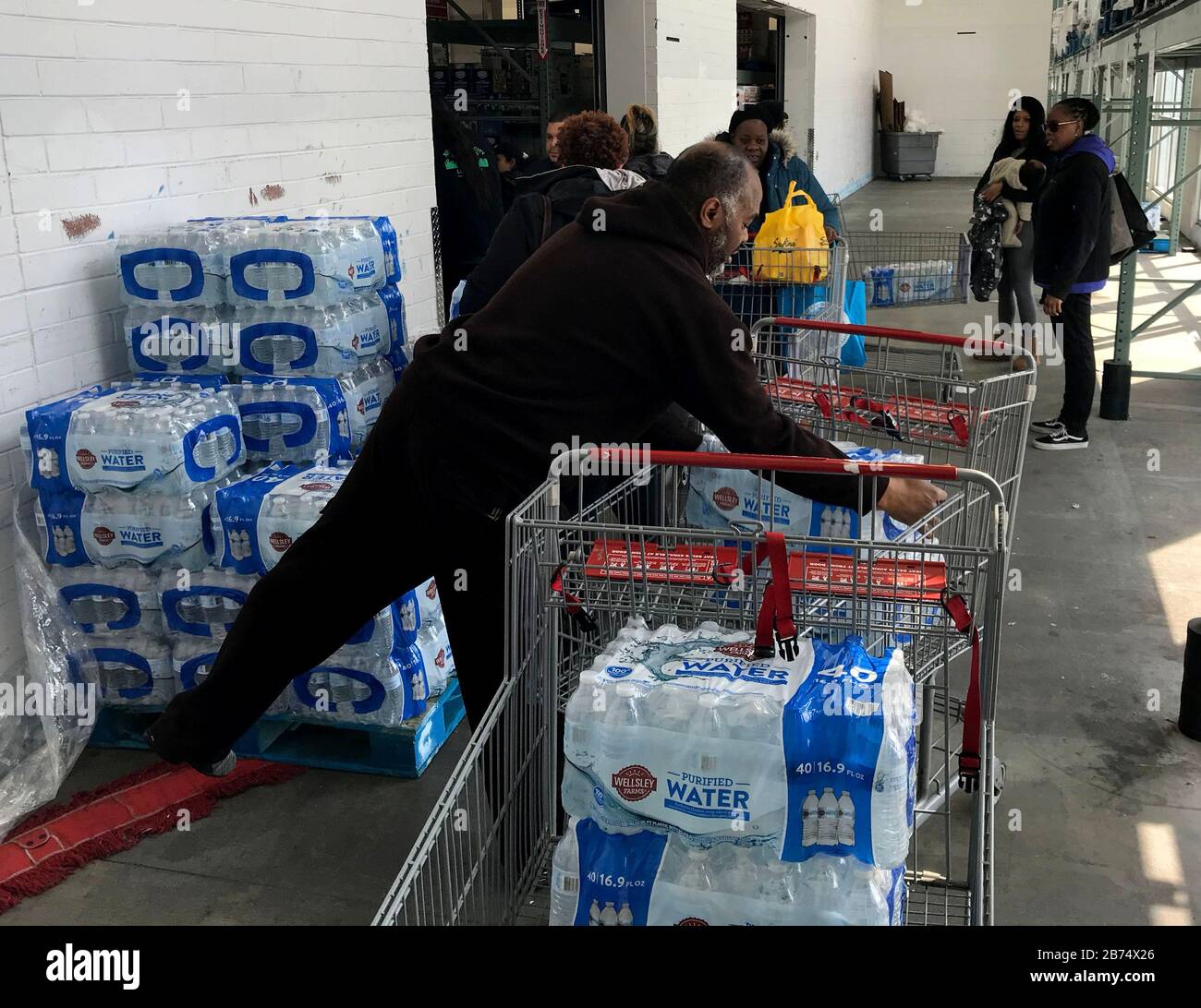 Pelham manor new york hires stock photography and images Alamy