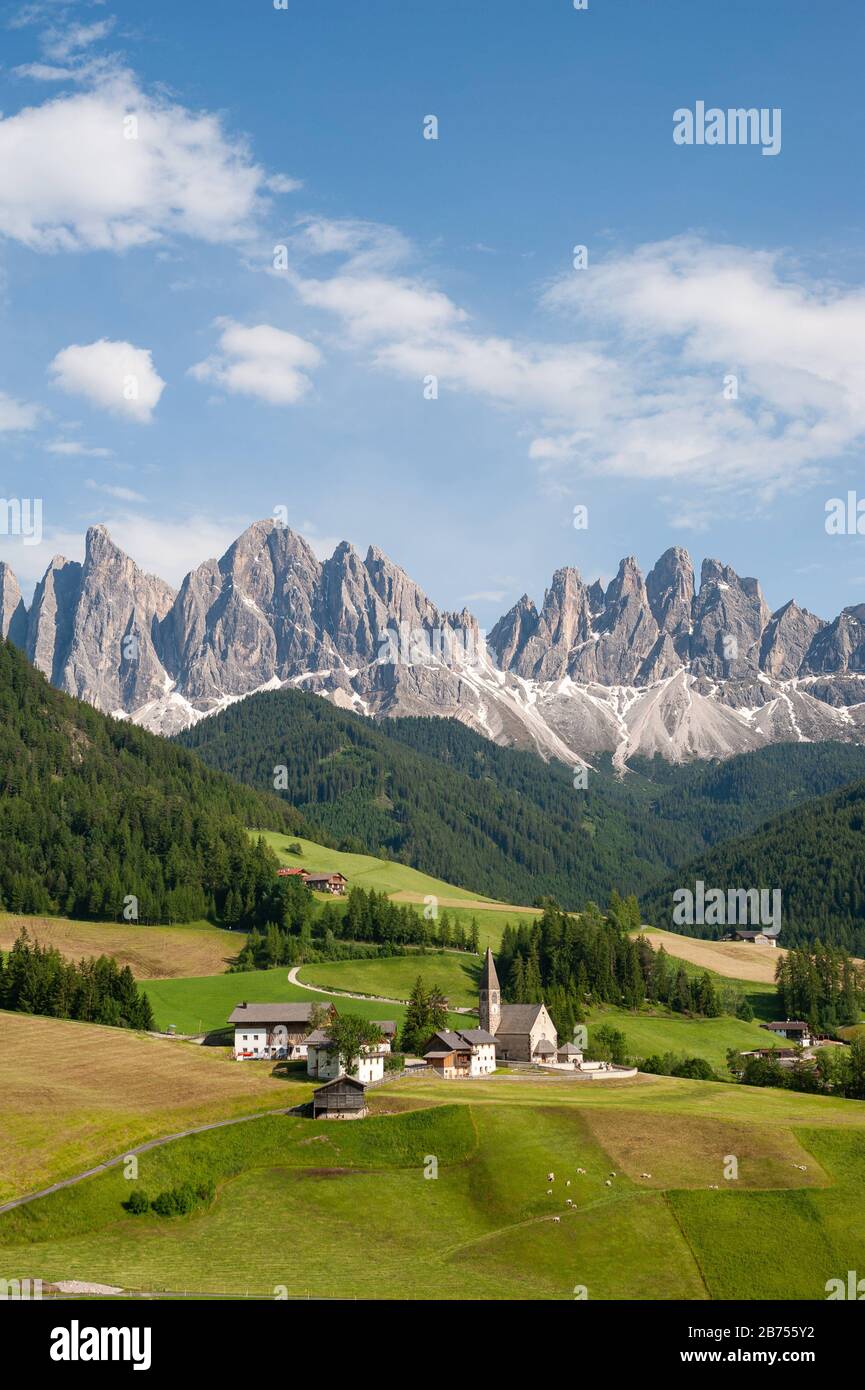 20.06.2019, St. Magdalena, Villnoess, Trentino, South Tyrol, Italy, Europe - The Nature Park in the Villnoesstal Valley with mountains of the Dolomites of the Puez Geisler Group. [automated translation] Stock Photo