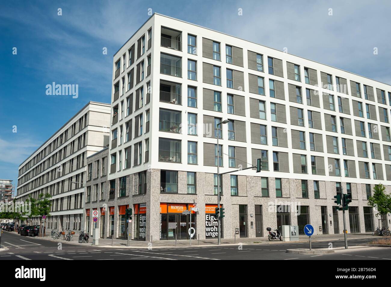 Perimeter block development hi-res stock photography and images - Alamy