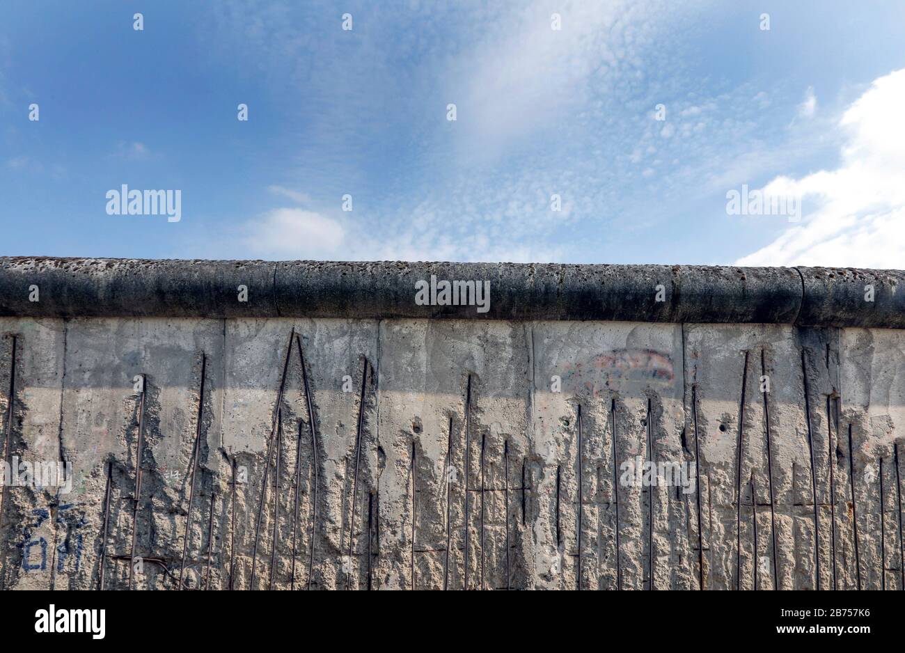 Remains of the Berlin Wall on Bernauer Strasse. This year, on November 9, 2019, the fall of the Berlin Wall will be the 30th anniversary of its fall. [automated translation] Stock Photo