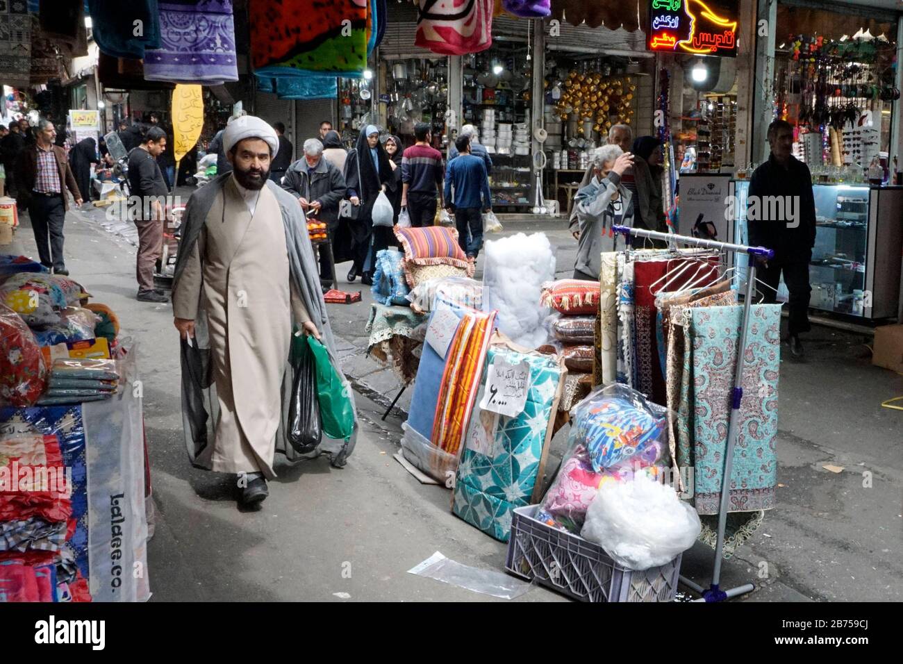 A mullah in a bazaar in Tehran, Iran, on 18.03.2019. After the USA withdrew from the international nuclear agreement, the country is again imposing sanctions against Iran. [automated translation] Stock Photo