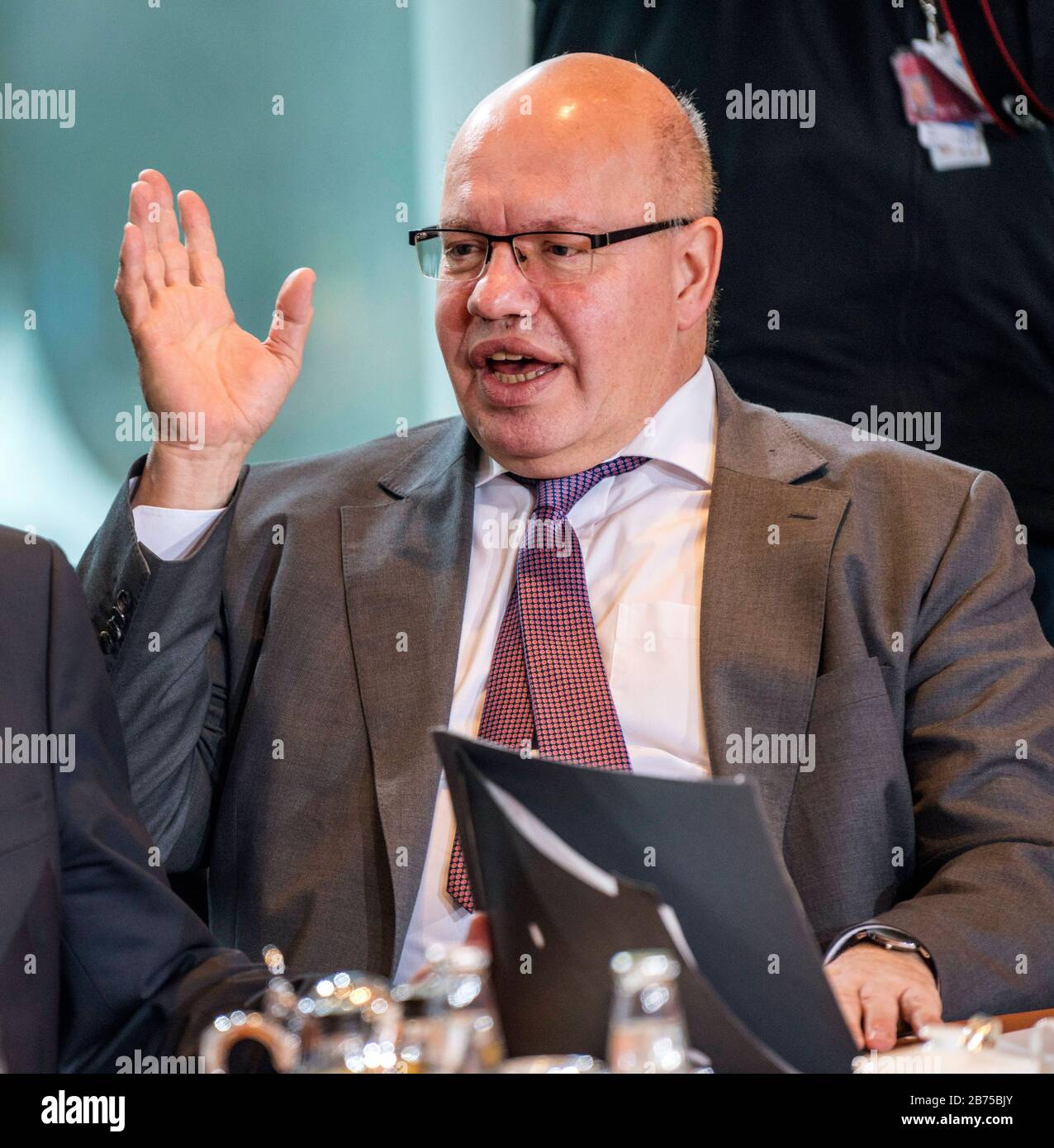 Germany, Berlin, 12.12.2018. Cabinet meeting at the Federal Chancellery in Berlin on 12.12.2018. Peter Altmaier (CDU), Federal Minister of Economics and Energy. [automated translation] Stock Photo