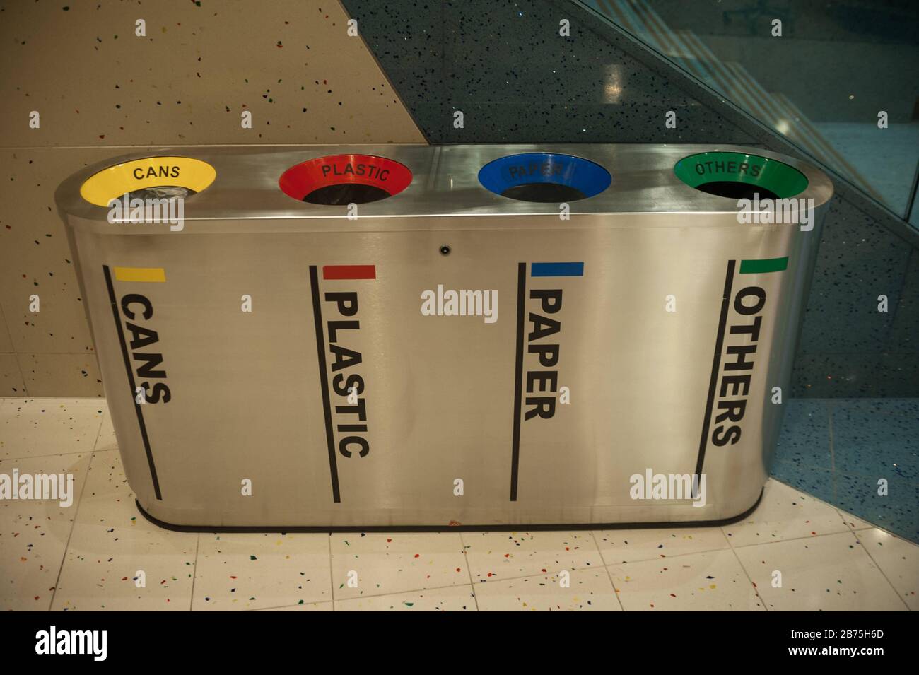 21.12.2017, Singapore, Republic of Singapore, Asia Waste bins for waste separation and