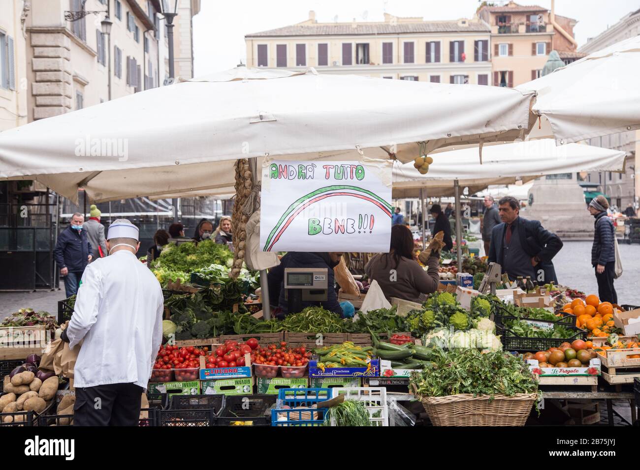 Roma, Italy. 13th Mar, 2020. 'Andrà Tutto Bene' (everything will be fine) banner in Campo de Fiori market in Rome after the Italian Government Law Decree of 11 March 2020 (Photo by Matteo Nardone/Pacific Press/Sipa USA) Credit: Sipa USA/Alamy Live News Stock Photo