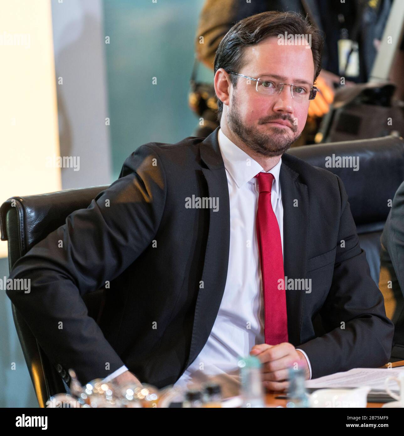 Germany, Berlin, 13.12.2017. Cabinet meeting in the Federal Chancellery on 13.12.2017. Dirk Wiese (SPD), Parliamentary State Secretary to the Federal Minister of Economics and Energy. [automated translation] Stock Photo
