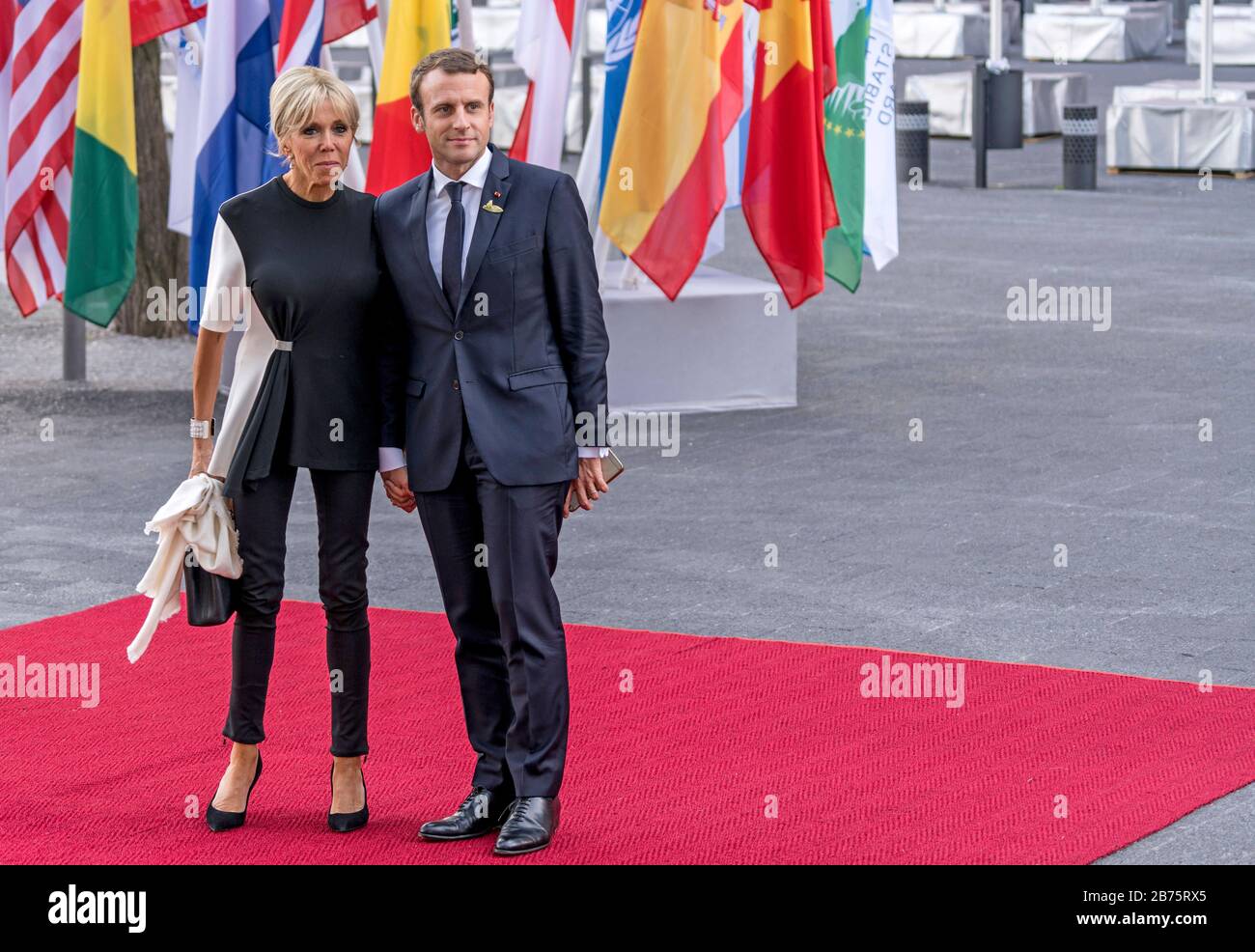 Germany, Hamburg, 07.07.2017. G-20 summit in Hamburg on 07.07.2017. Arrival  of the heads of government at the Elb-Philharmonie on 07.07.2017. Brigitt  Macron (left) First Lady and Emmanuel Jean-Michel Frederic Macron,  President of