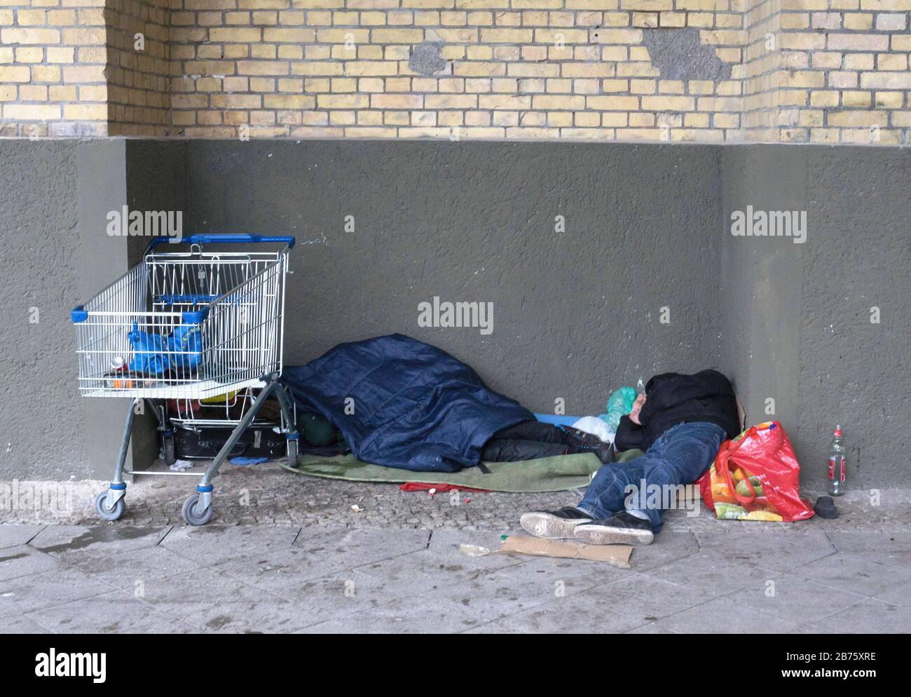 Sleeping place of homeless people on 05.04.2017 under a bridge at the Warschauer Strasse in Berlin. [automated translation] Stock Photo
