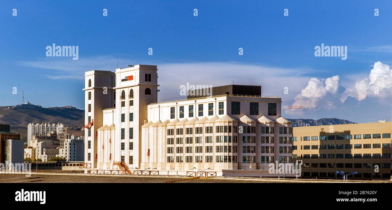 France Marseille 26 07 2016 Silo D Arenc In Marseille On 26 07 2016 Automated Translation Stock Photo Alamy