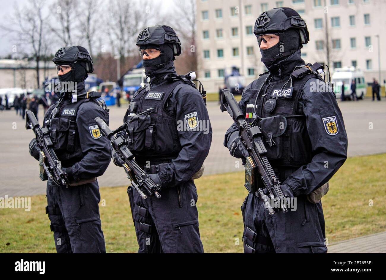 Special anti terrorism police hi-res stock photography and images - Alamy