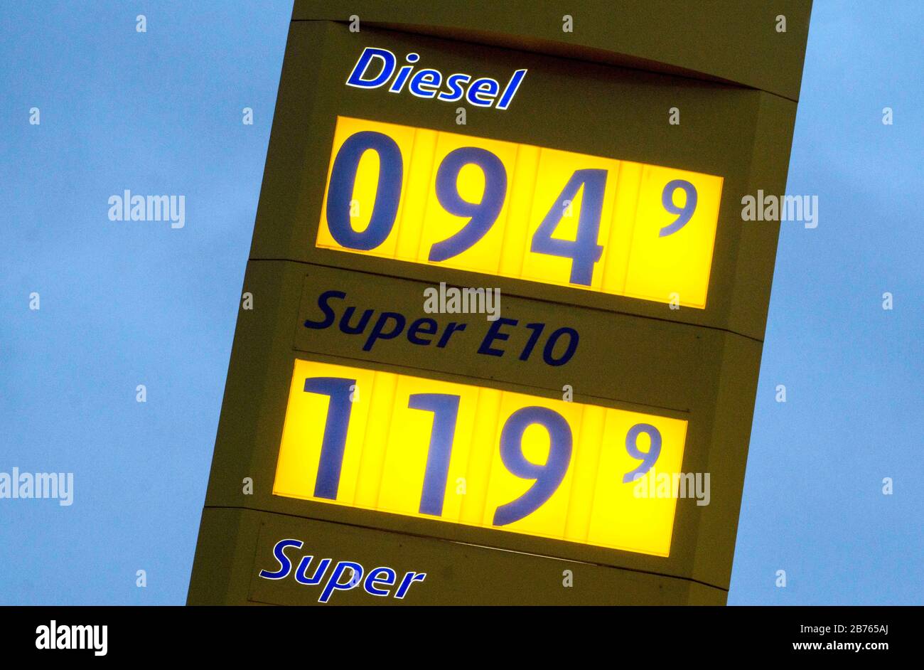 94.8 cents will be charged for one litre of diesel at a filling station in Berlin on 18.12.2015. [automated translation] Stock Photo