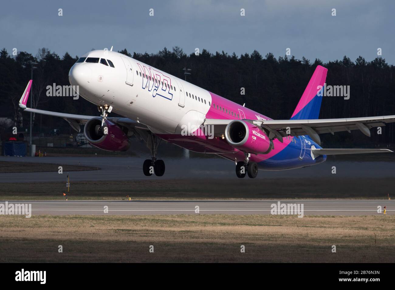 Low cost airline Wizz Air aircraft Airbus A320-232 in Gdansk, Poland. March 11th 2020 © Wojciech Strozyk / Alamy Stock Photo Stock Photo