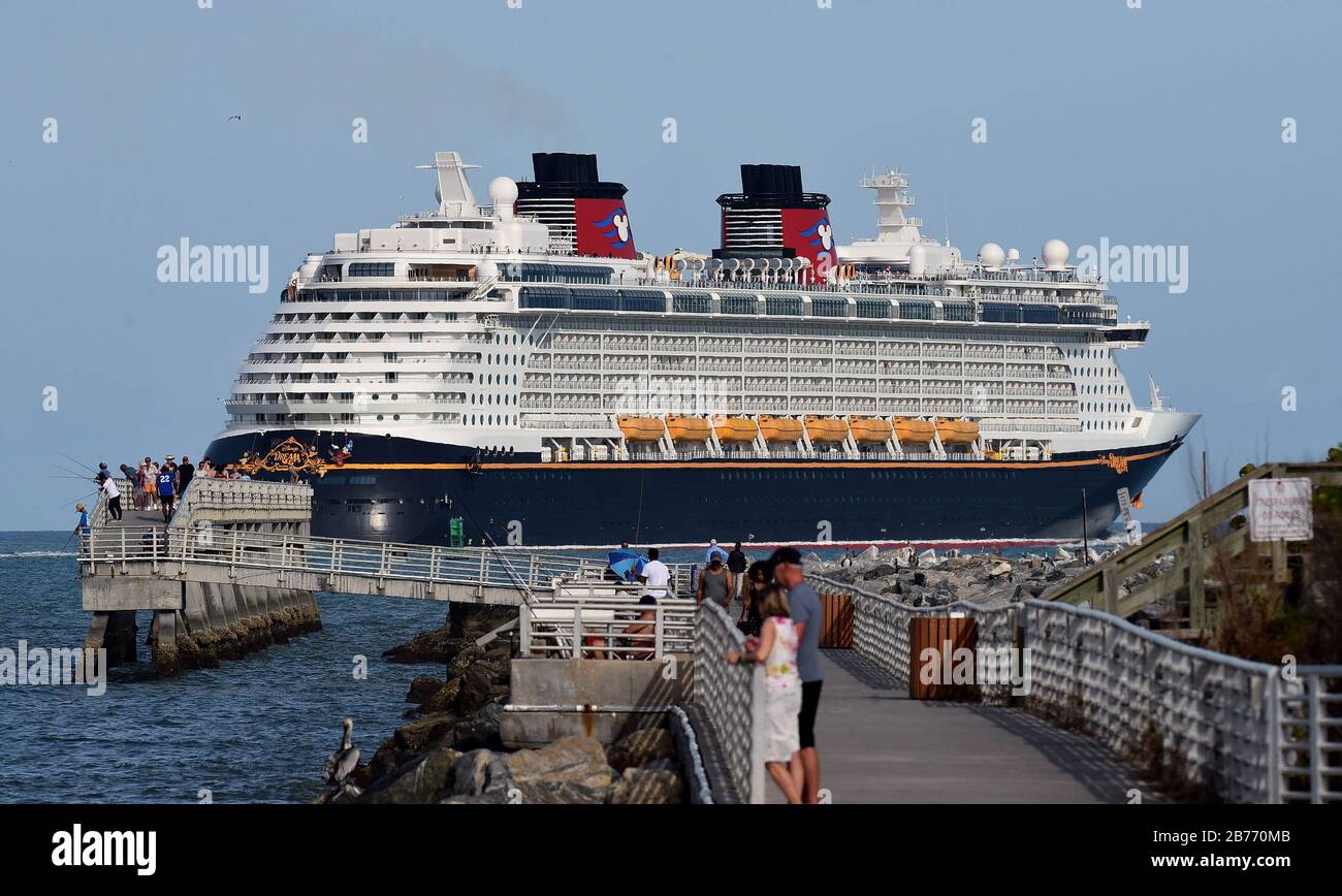 Port Canaveral, United States. 13th Mar, 2020. The Disney Dream cruise ship departs from Port Canaveral in Florida the day before the cruise line suspends its operations for all new departures effective March 14 in response to the coronavirus (COVID-19) outbreak. Credit: SOPA Images Limited/Alamy Live News Stock Photo