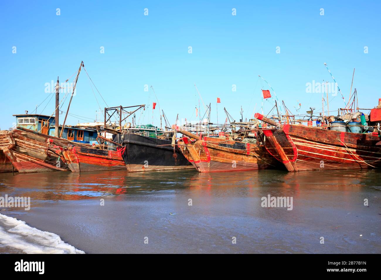 Fishing boats in the harbour Stock Photo - Alamy