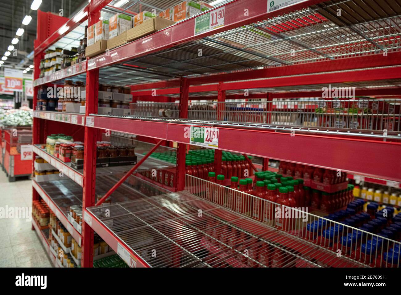 Stockholm, Sweden. 14th Mar, 2020. The store shelves gap empty and the  queues ring long. The Swedes bunk food that never before, the big food  chains testify. Credit: Joel Alvarez/ZUMA Wire/Alamy Live