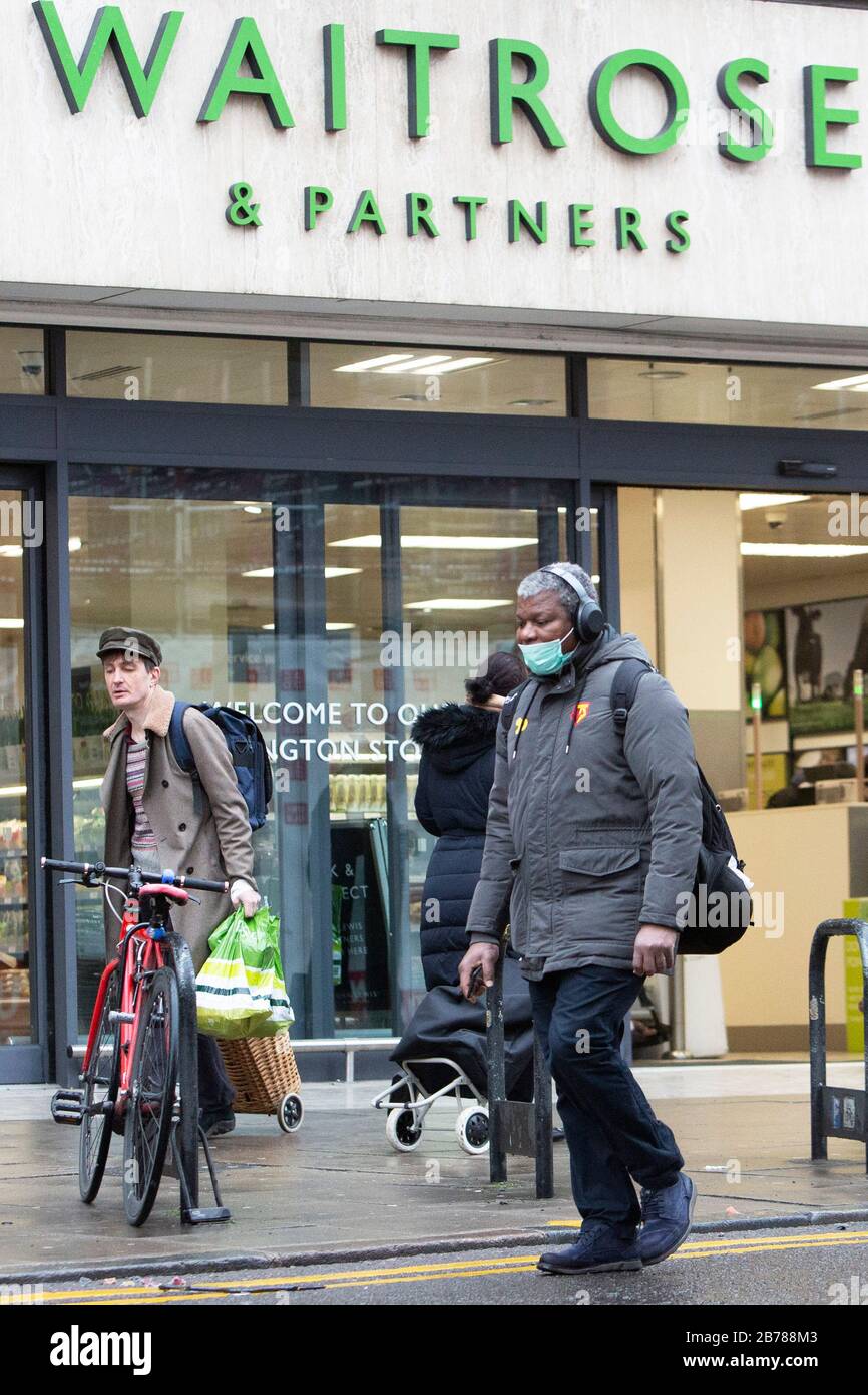Waitrose shopping bag hi res stock photography and images Alamy
