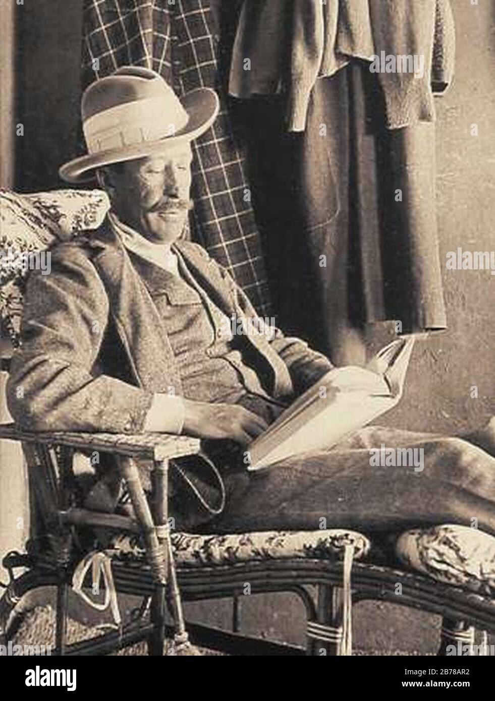 Earl of carnarvon hires stock photography and images Alamy