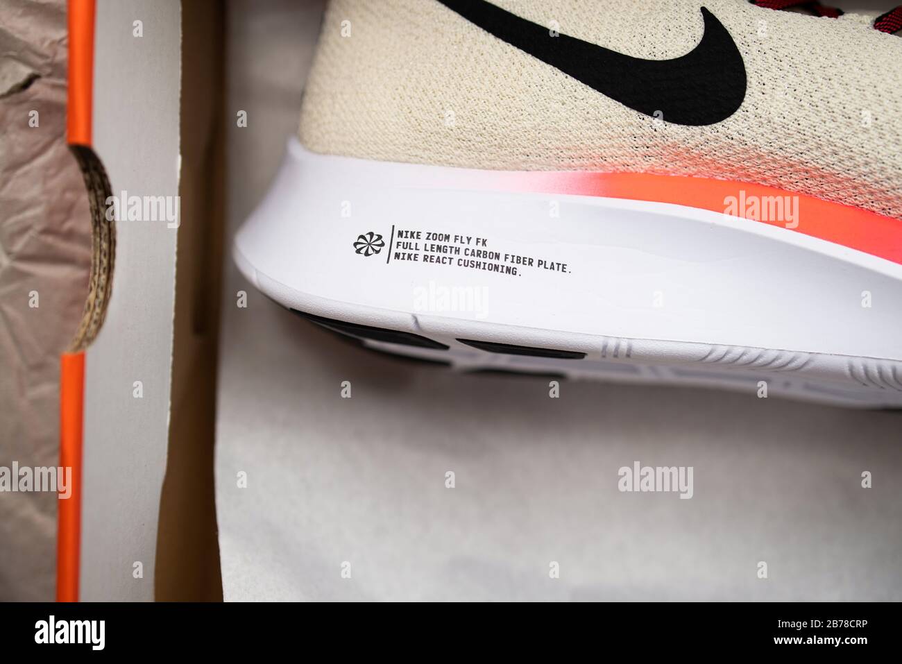 Paris, France - 8, 2019: Macro detail of new professional sole of Nike Zoom Fly FK full length fiber place and with Nike react cushion Stock Photo - Alamy