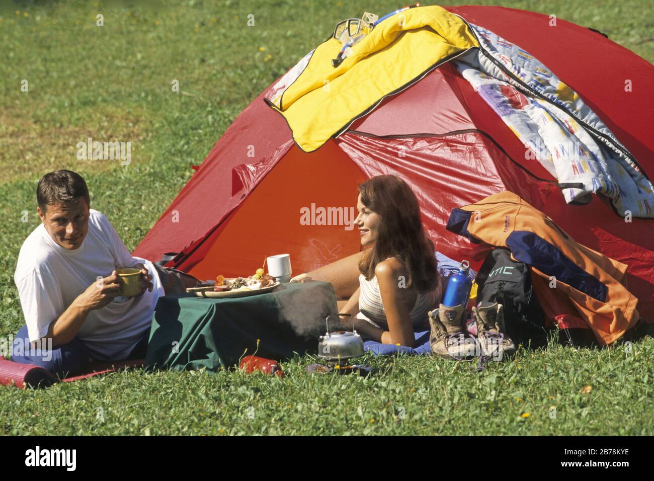 Camping am See Stock Photo - Alamy