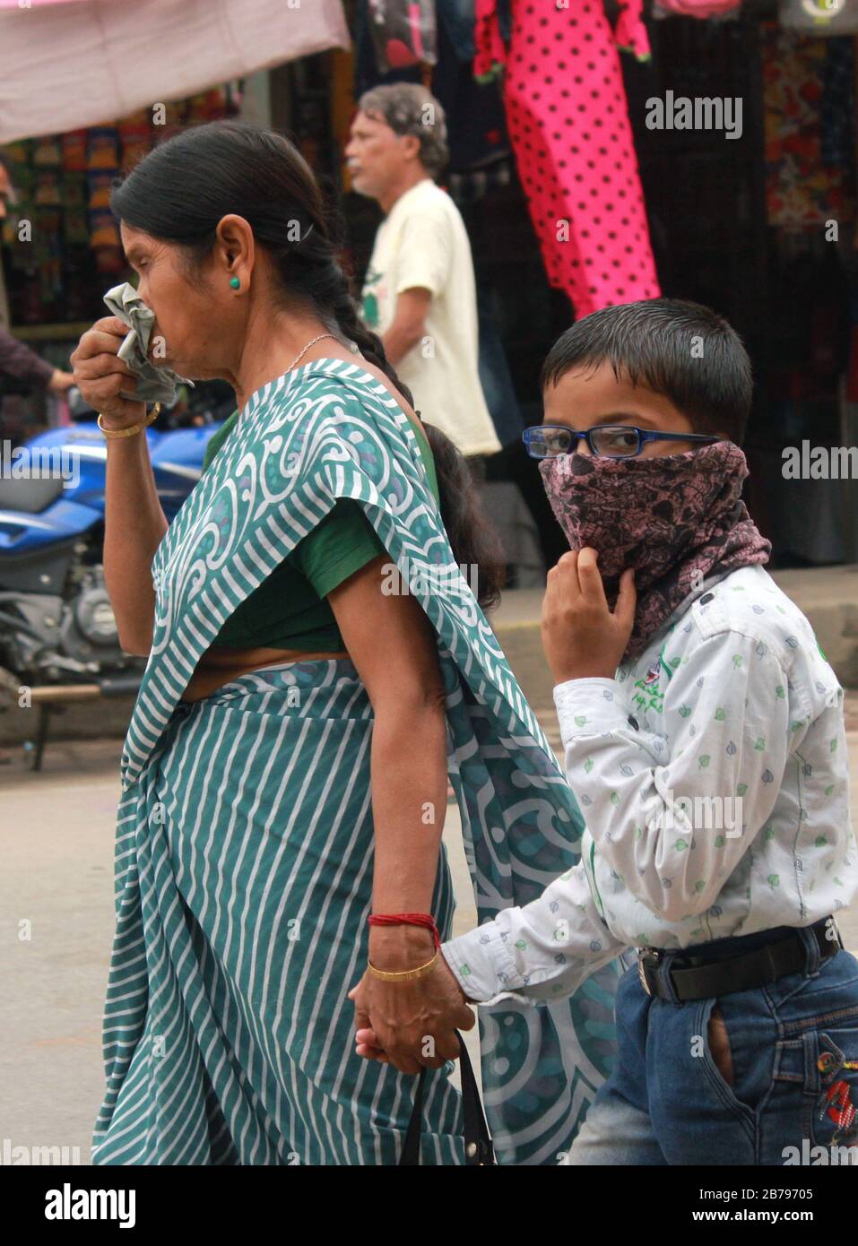 corona-virus scare. Barpeta, Assam, India. 14 March 2020. Commuters wearing masks in the wake of novel corona-virus scare, at Barpeta, Assam on Saturday, March 14, 2020. Photo: David Talukdar/ Alamy Live News Stock Photo