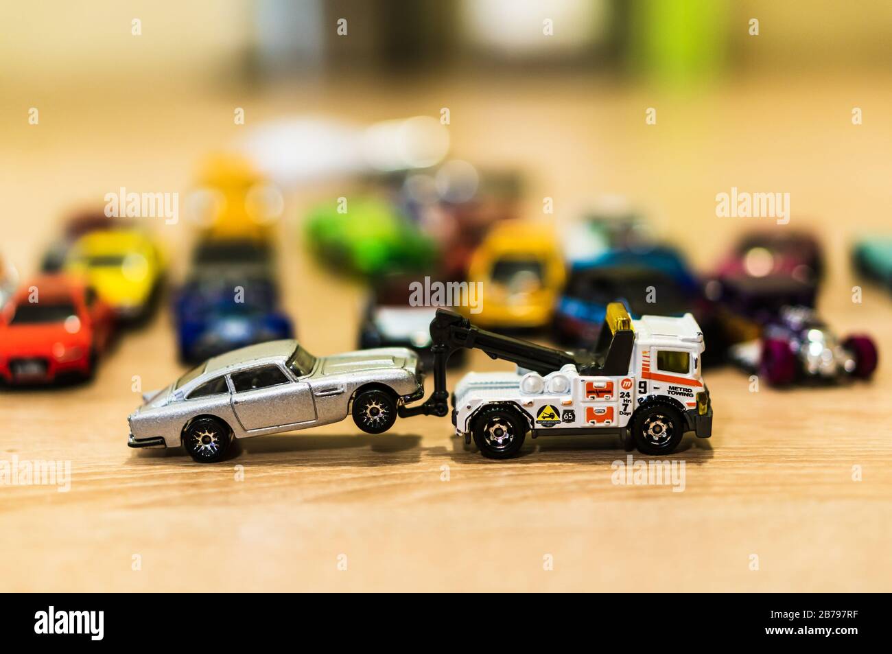 wooden hot wheels table