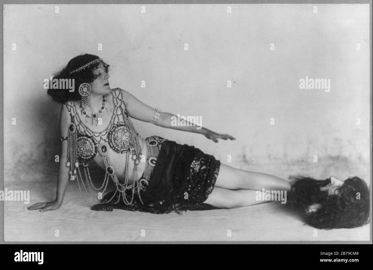 Gertrude Hoffmann, scantily-dressed for role in opera, ‘Salome‘ Stock Photo