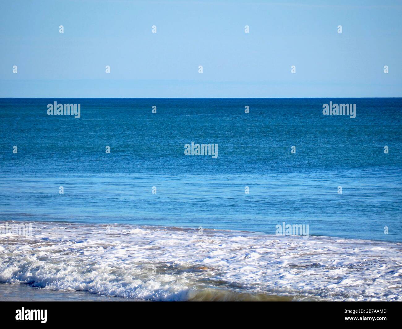 Deep blue and turquoise water at the Atlantic ocean Stock Photo - Alamy