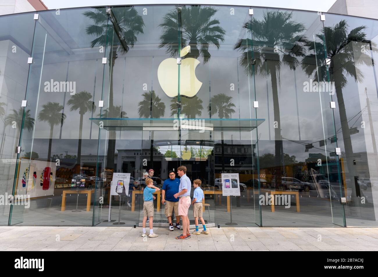 Apple Retail Stores: Apple to shut seven retail stores in Houston