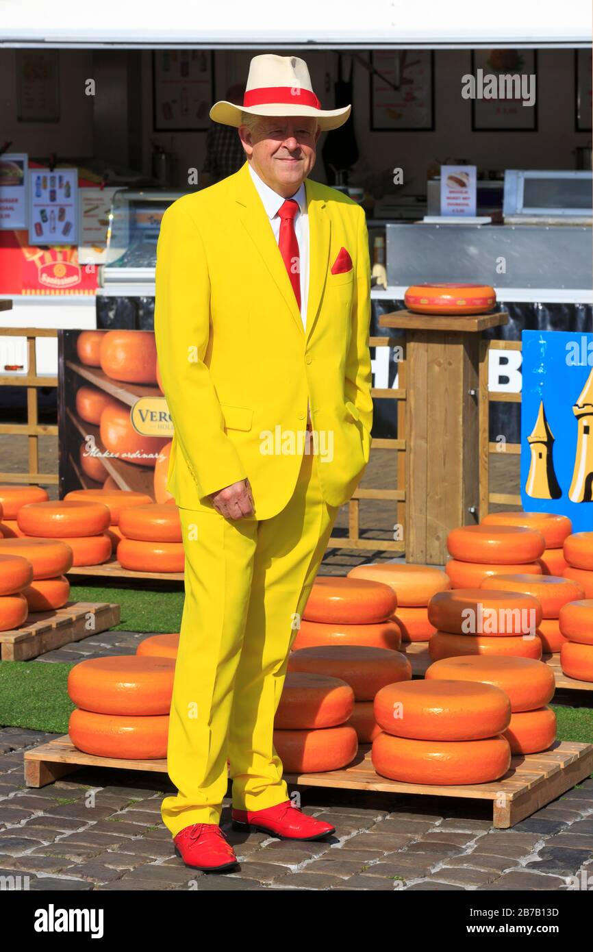 Red and yellow suit hi-res stock photography and images - Alamy