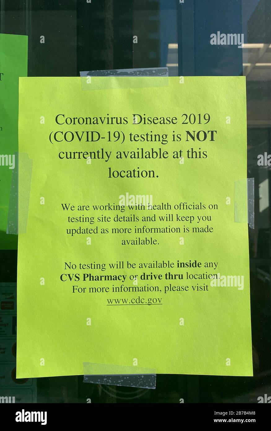 new york ny usa 14th mar 2020 view of cvs pharmacy on upper east side stating location does not offer coronavirus testing on march 14 2020 new york city credit rainmaker photosmedia punchalamy live news 2B7B4M8