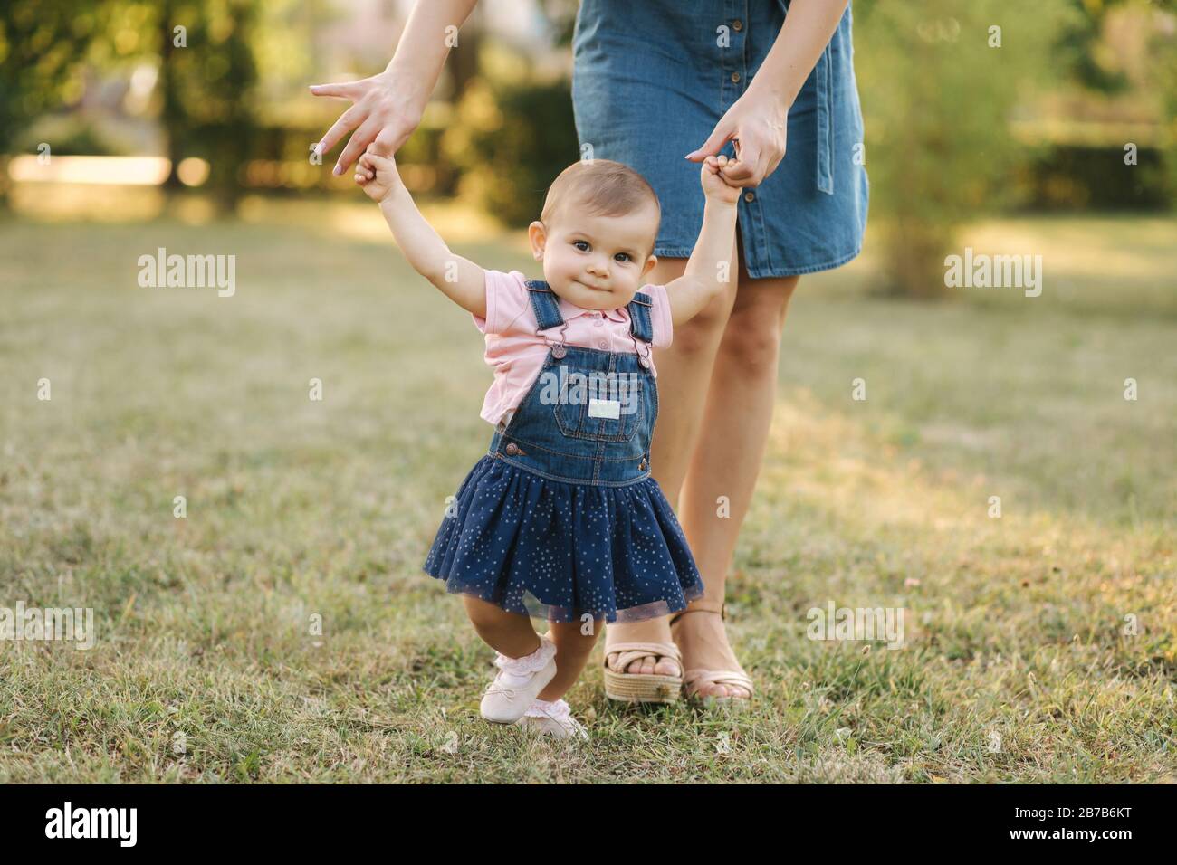 how long from first steps to walking