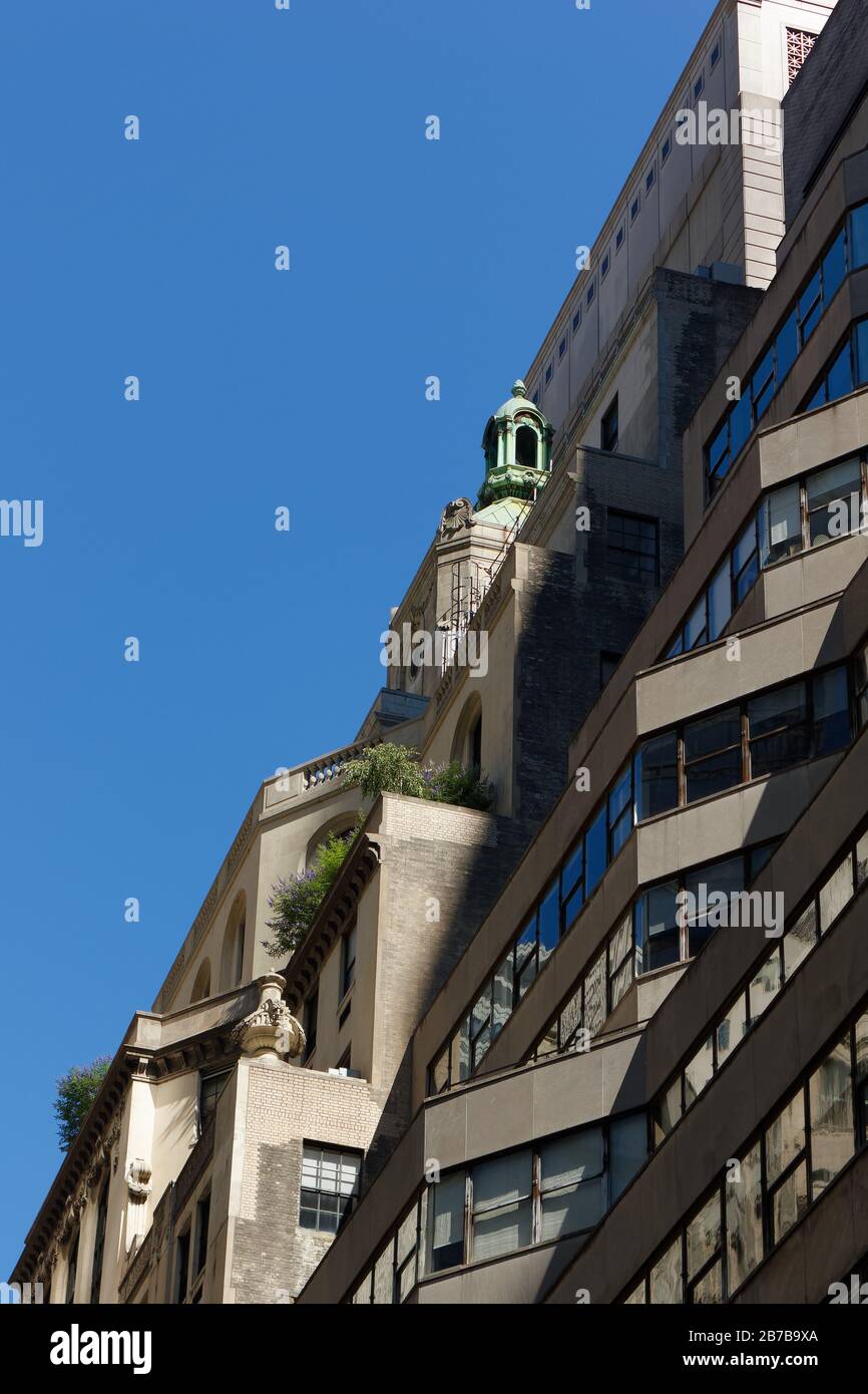 Buildings rooftop with a little dome in New york city Stock Photo Alamy