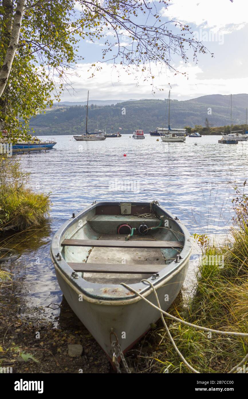 rowing wooden boat Stock Photo Alamy