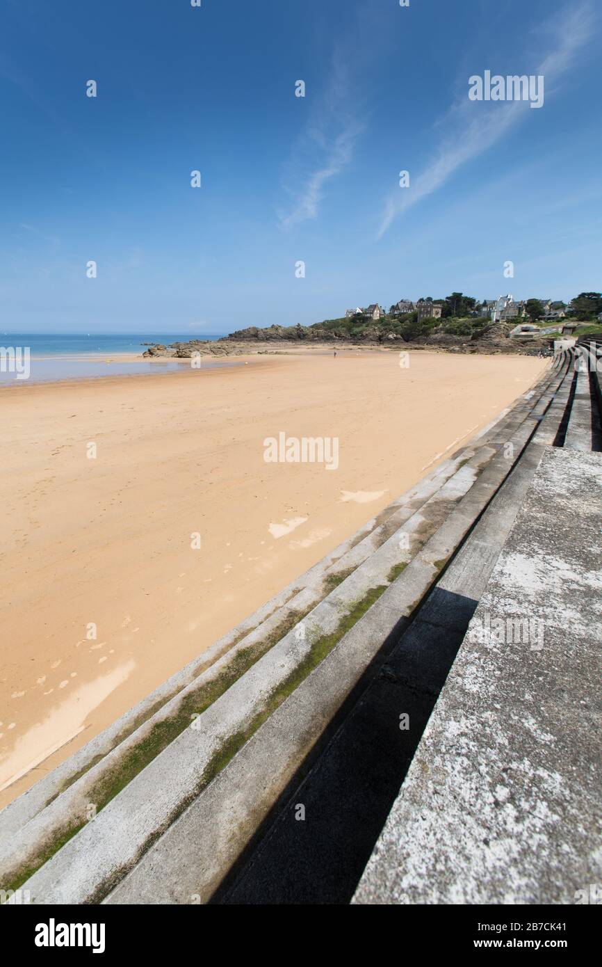 Town of Saint Lunaire, France. Picturesque summer view of Saint Lunaire’s Plage de Longchamp
