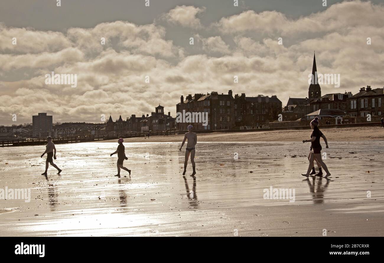 Portobello, Edinburgh, Scotland, UK. 15th Mar 2020. UK weather, sunny